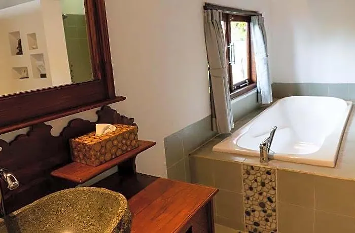 Anda Amed And Otel Ambat