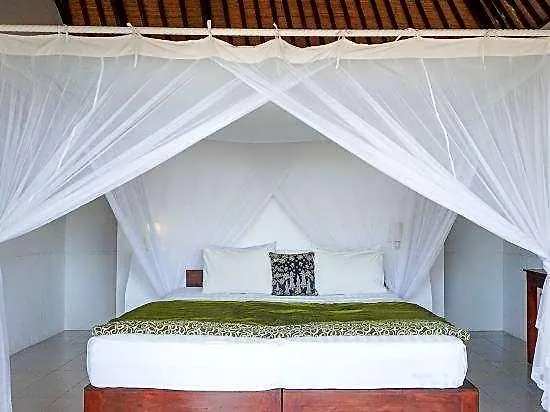 Anda Amed And 4* Ambat
