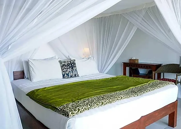 Anda Amed And Otel
